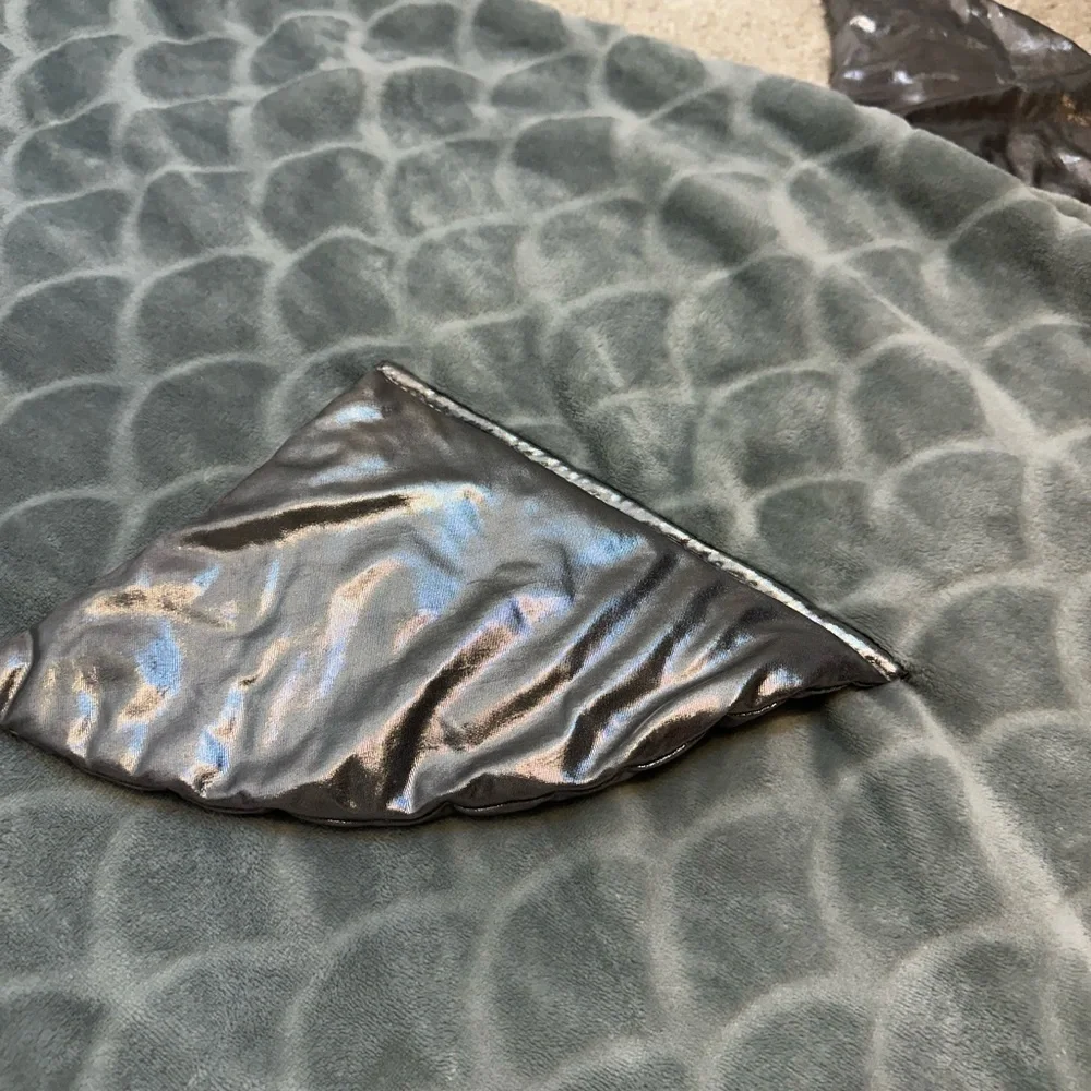 Kids Shark Blanket Sleeping Bag Jay Franco Gray White Teeth Fins